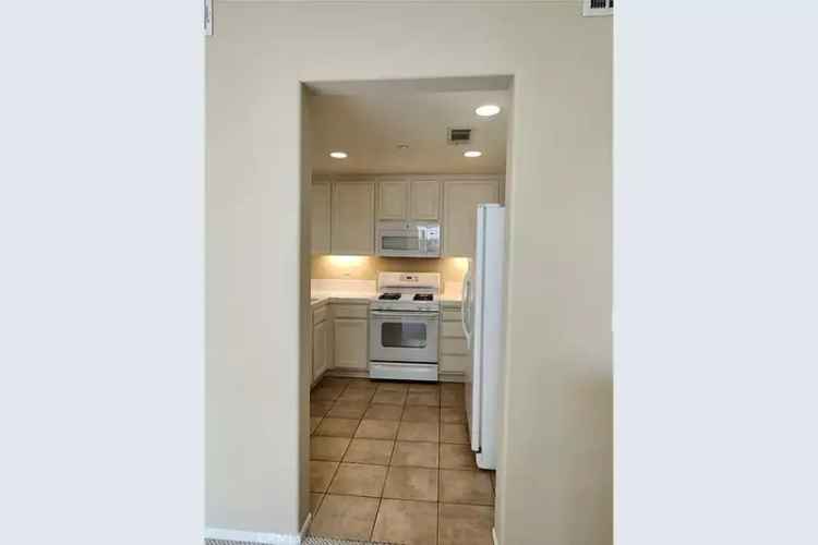 Condo for Rent Near Northwood High with Attached Room and Community Amenities