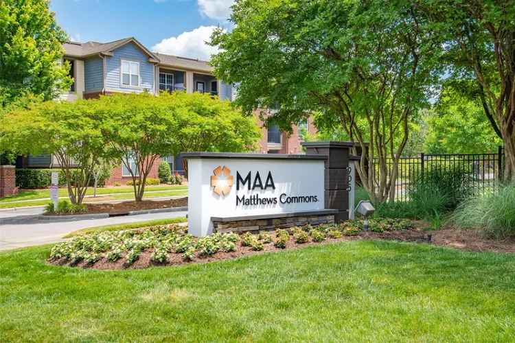 Rent Apartments in Matthews NC near Uptown Charlotte with Great Amenities