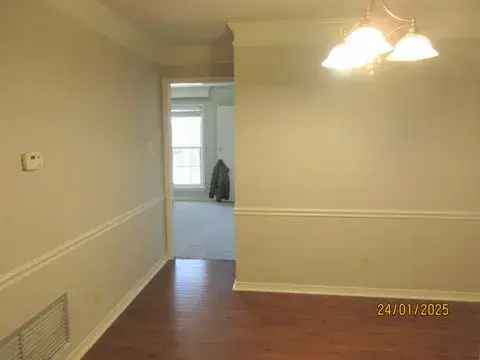 Rent Apartment Unit in Midtown Little Rock with Modern Amenities