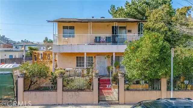 House For Sale in 2359, Glover Place, Los Angeles, California