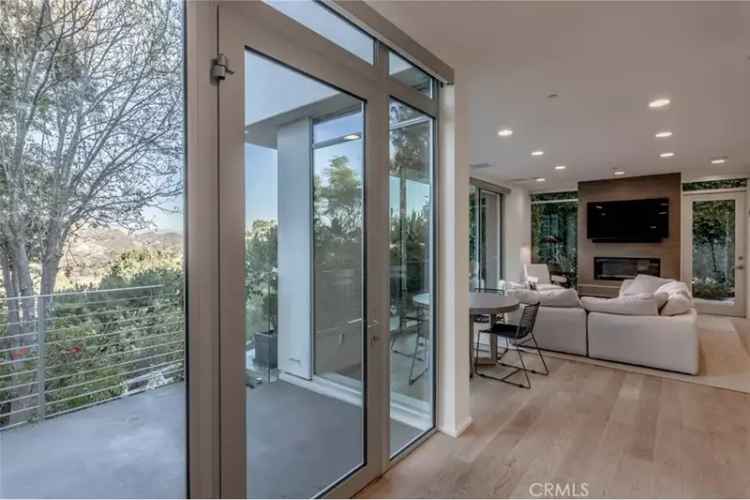 Buy Contemporary Masterpiece House in Hollywood Hills with Breathtaking Views