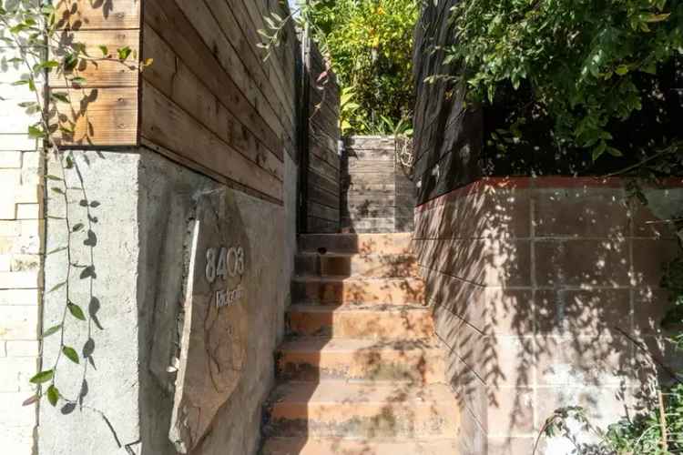 Buy House in Laurel Canyon with 2 Bedrooms and Private Studio