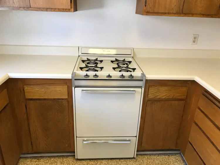 Rent 1 Bedroom Apartment in Senior Community with Private Patio