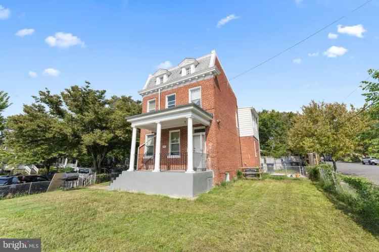 House For Sale in 401, Shepherd Street Northwest, Washington, District of Columbia