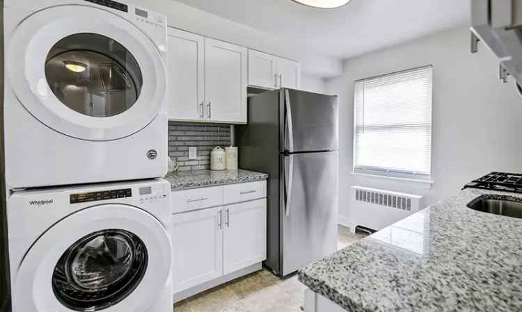 Rent Apartments in General Greene Village with Dog Park and Fitness Equipment