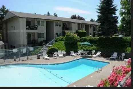 Rent Apartments in Northeast Portland with Private Balconies and Fitness Center