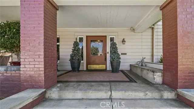 House For Sale in Pomona, California