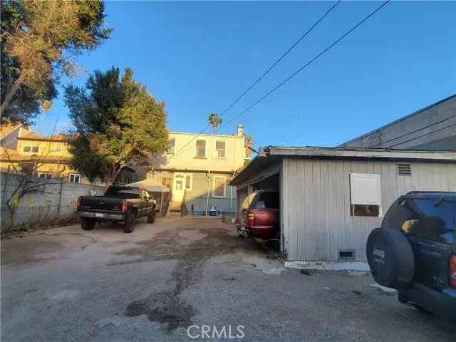 House For Sale in 1243, South Hoover Street, Los Angeles, California