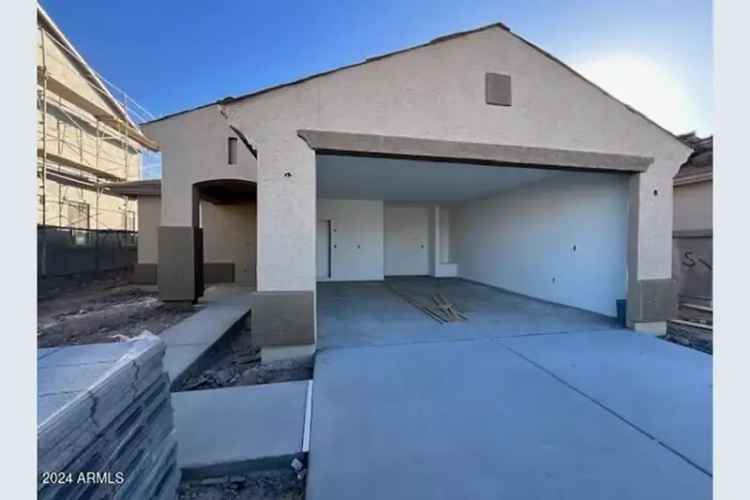 Buy 3 Bedrooms Home with Community Amenities in Madera