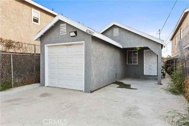 House For Sale in 10962, Willowbrook Avenue, Los Angeles, California