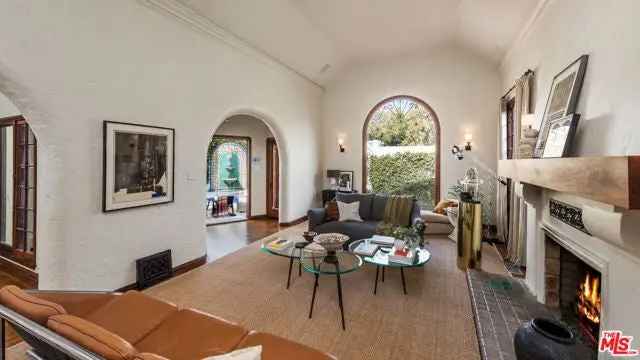 House For Sale in 6240, West 5th Street, Los Angeles, California