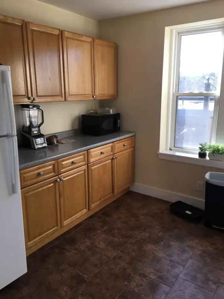 Apartment Unit for Rent Featuring New Renovations in a Prime Location