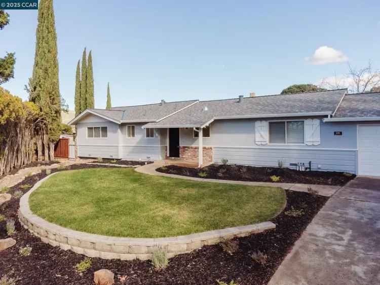 House For Sale in 5595, Redondo Court, Clayton, California