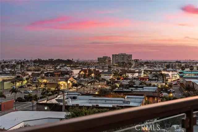 House For Sale in 2907, Cliff Drive, Newport Beach, California