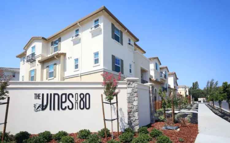 Rent Apartments at Vines on 80 in Fairfield with Great Amenities