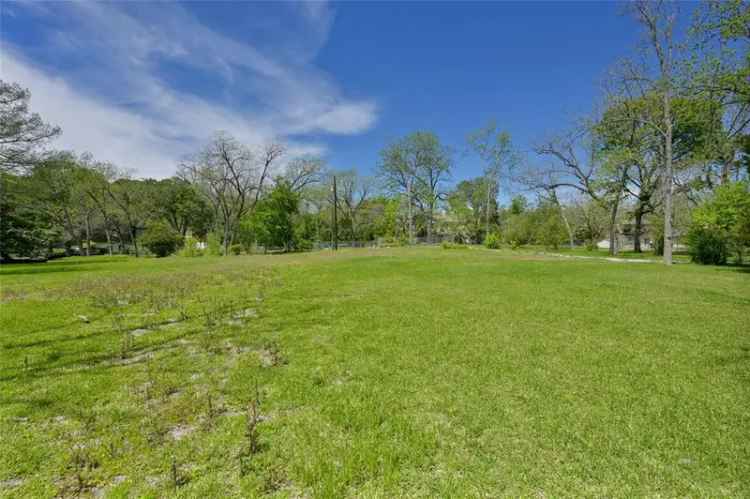 Buy Land Lot on Lake Austin with Permitted Building Plans and Lake Views