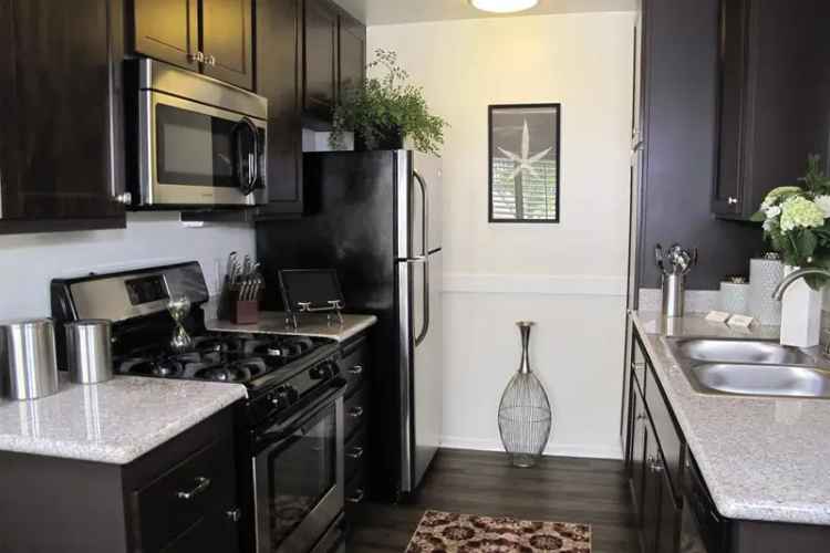 Luxury Rent Apartments in Huntington Beach with Premium Amenities