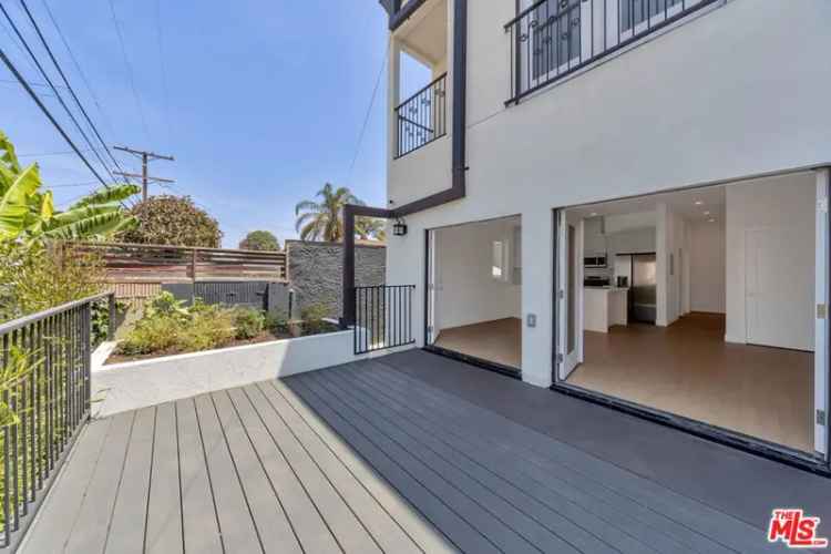 House For Sale in 3045, Wellington Road, Los Angeles, California