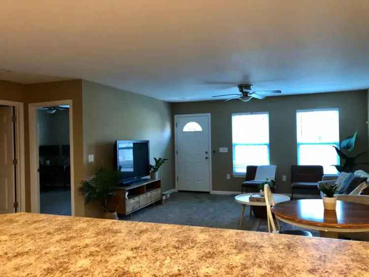 Rent Duplex in Quiet Neighborhood Near ATSU and TSU with 2 Bedrooms