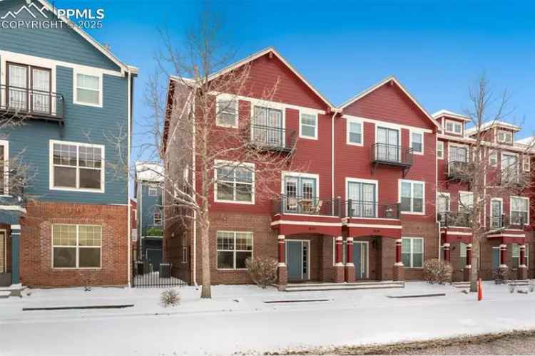 Rent Townhome in Downtown Colorado Springs with Outdoor Access