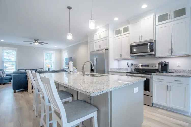 Rent Luxurious End Unit Townhome in Beaufort with Accessibility Features