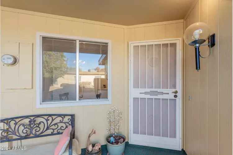 Buy charming one bedroom one bath home in Sun City with private patio