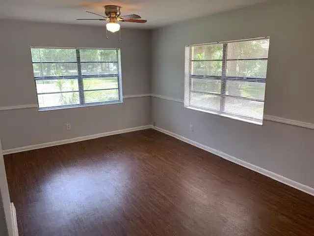 Rent Apartment Unit Recently Updated in Peaceful Community