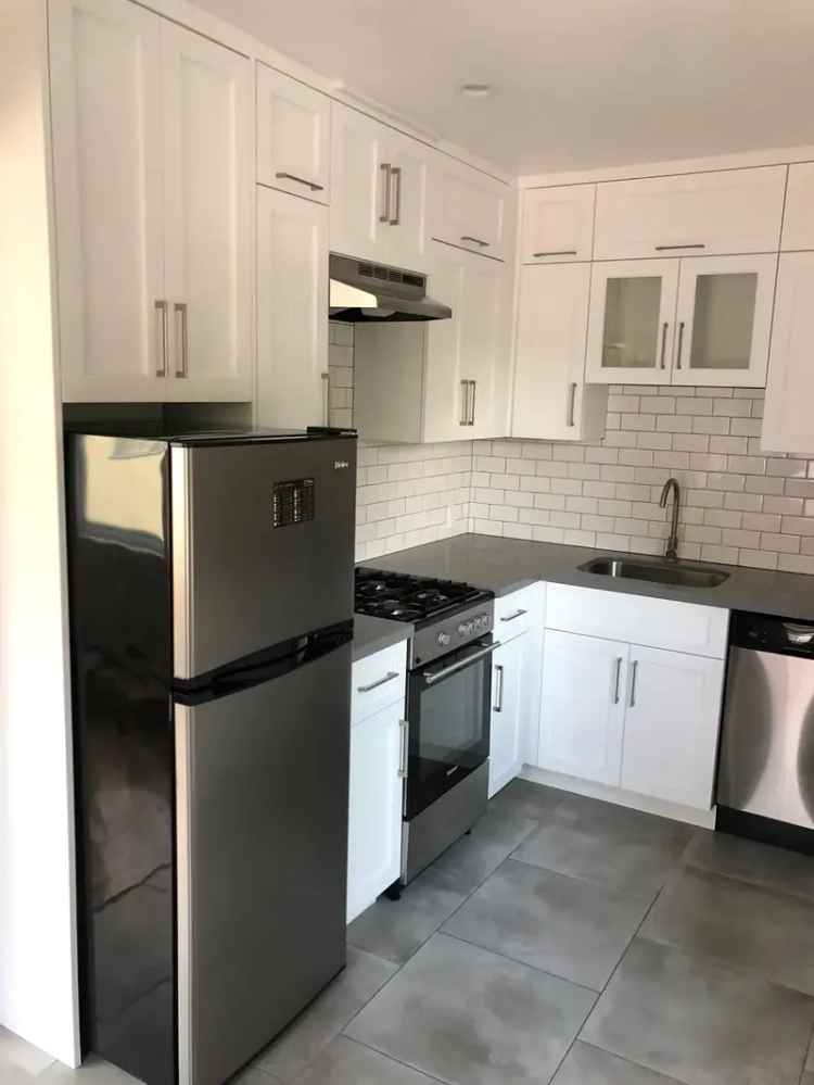 Rent Apartment Unit in Beverly Hills with Renovations and Prime Location