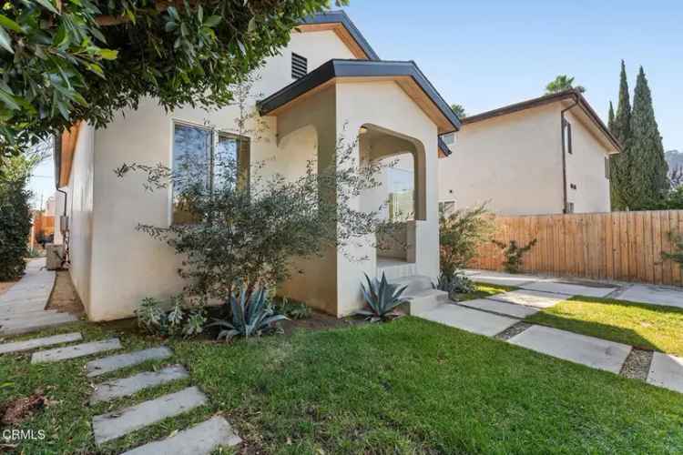 House For Sale in 2404, Glover Place, Los Angeles, California