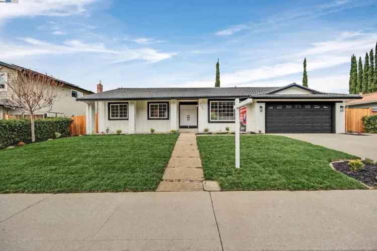 House For Sale in Clayton, California