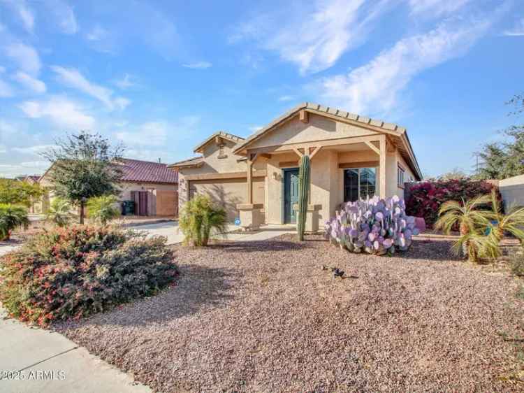 House For Sale in 18556, West Vogel Avenue, Goodyear, Arizona