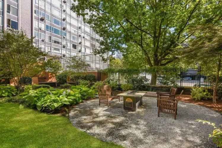 Rent Apartments with Luxury Features and Seattle Views