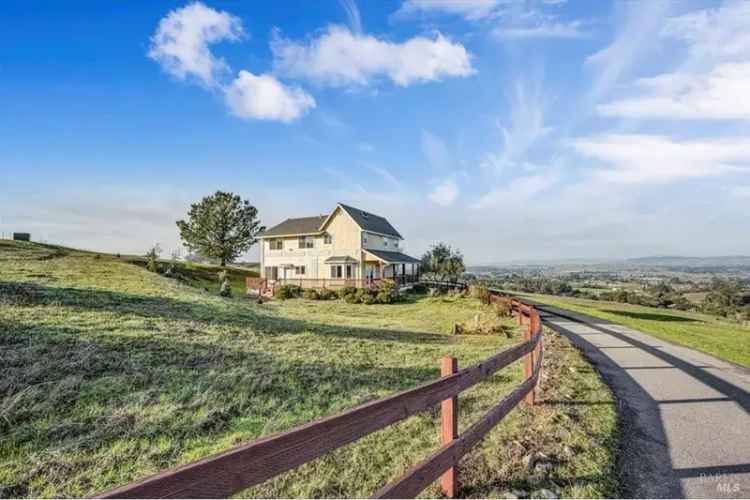 House For Sale in 218, Spring Ridge Lane, Petaluma, California