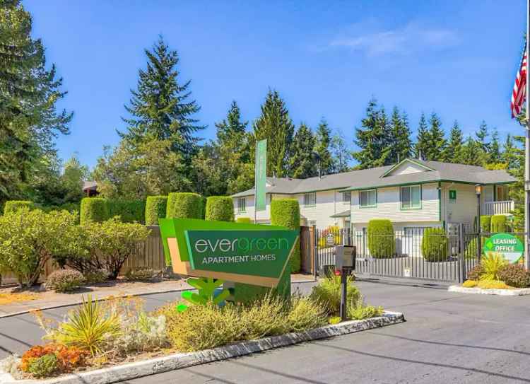 Rent Garden Style Townhomes in Evergreen Apartment Homes