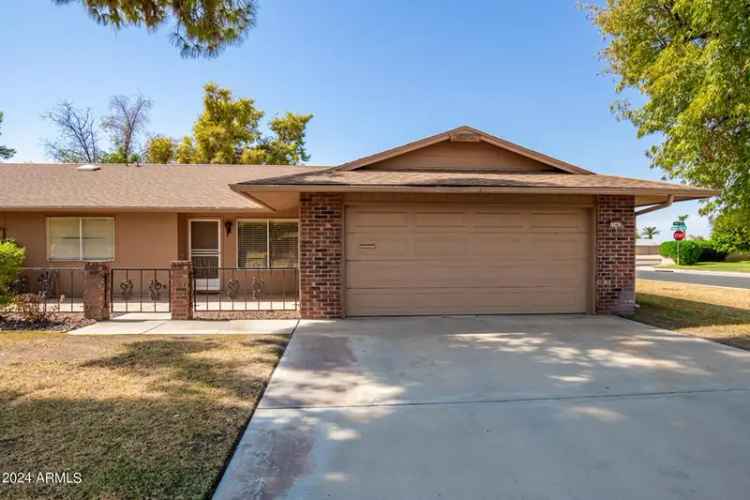 Split Bedroom Buy in Sun City with Updated Kitchen and Bath