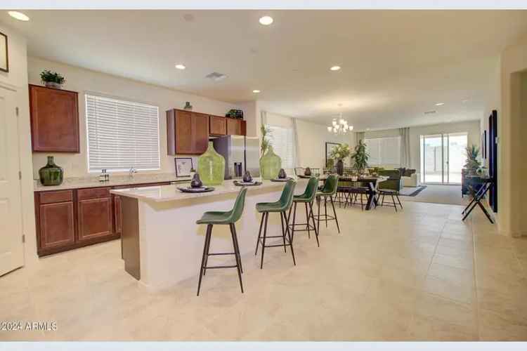 Buy House in Casa Grande with Mother-in-Law Suite and Modern Features