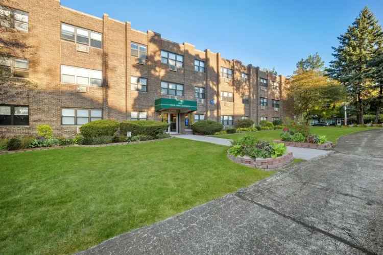 Rent Highland Park Apartments with Modern Amenities and Great Location