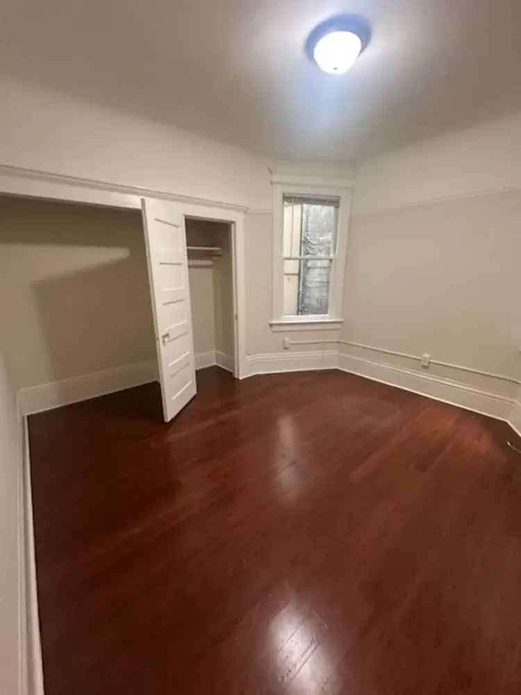 Rent Apartment Unit in San Francisco with Ample Closet Space