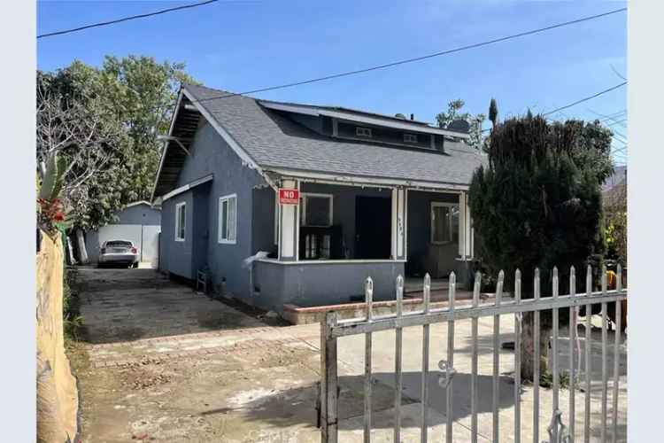 House For Sale in 9402, Wilmington Avenue, Los Angeles, California