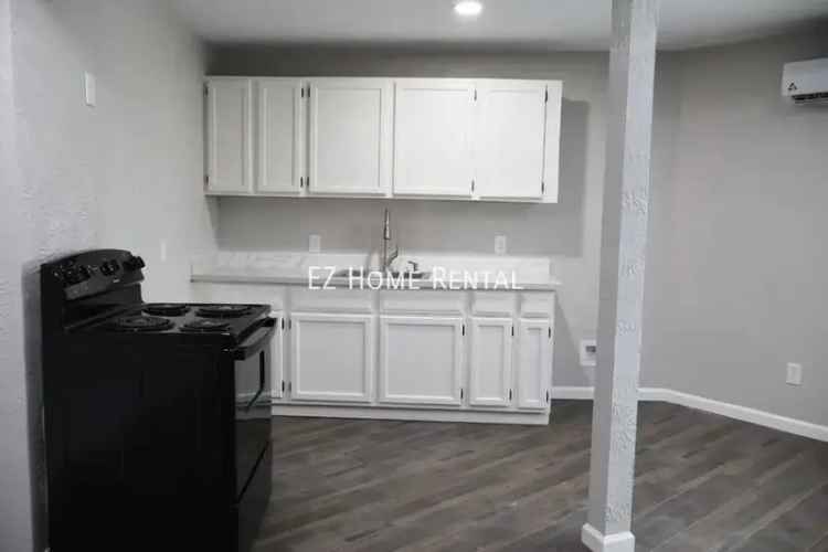 Rent Newly Renovated Apartment Unit in Baytown with Modern Features