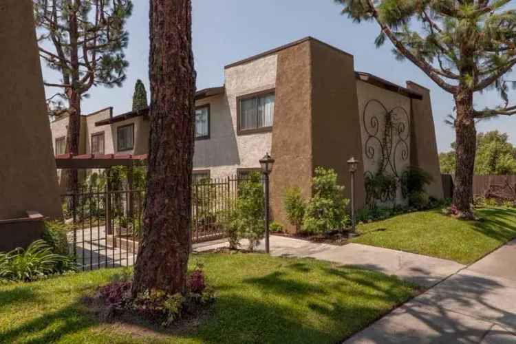 Rent Comfortable Apartments in Garden Grove with Private Patios and Pools