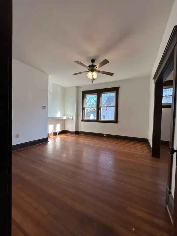 Rent Cozy One Bedroom Apartment Near Downtown Covington