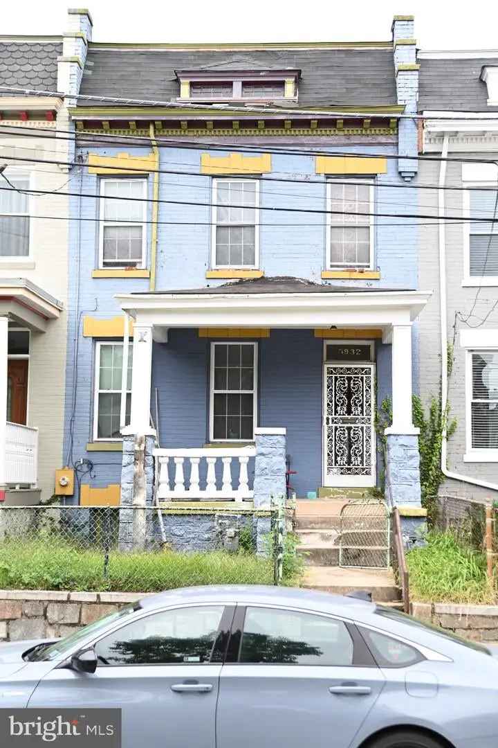 House For Sale in 3932, New Hampshire Avenue Northwest, Washington, District of Columbia