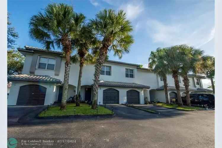 Rent Spacious Townhome in Coral Springs with Great Schools and Amenities