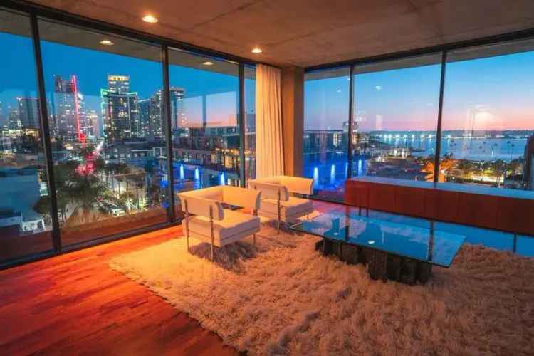 Rent Apartments at The Q in San Diego with Spectacular Views and Green Living