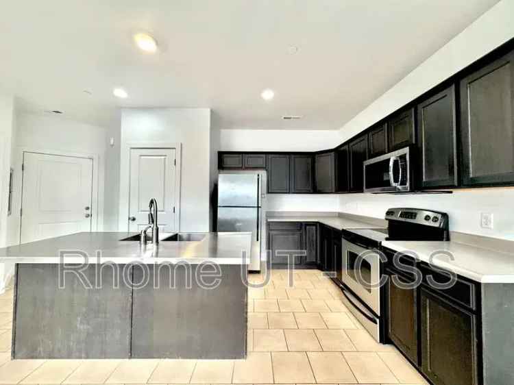 Rent Modern Apartment Unit in Daybreak with 2 Beds and 1 Bath