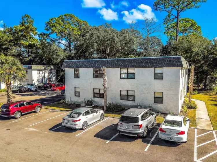 Rent Apartments in Jacksonville with Modern Interiors and Great Amenities