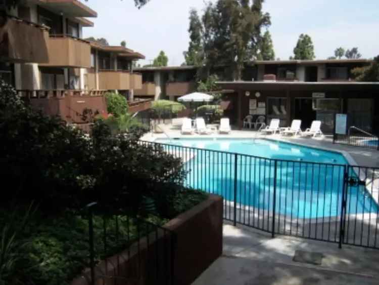 Rent Apartments Featuring Pool Spa and Gated Parking in San Diego