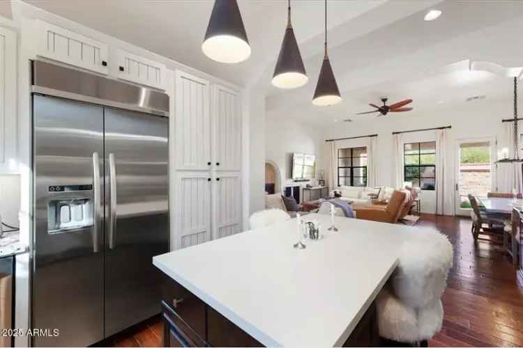 Buy Townhome in Scottsdale with Stylish Finishes and Amenities