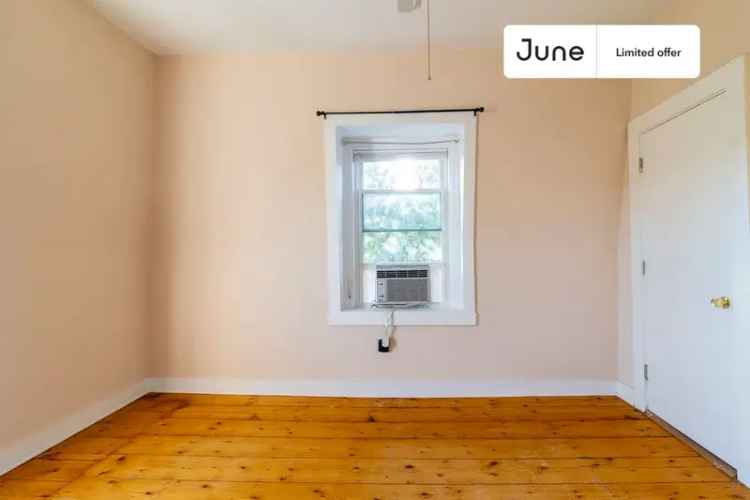 Rent Queen Bedroom in Allston Apartment with Amazing Amenities